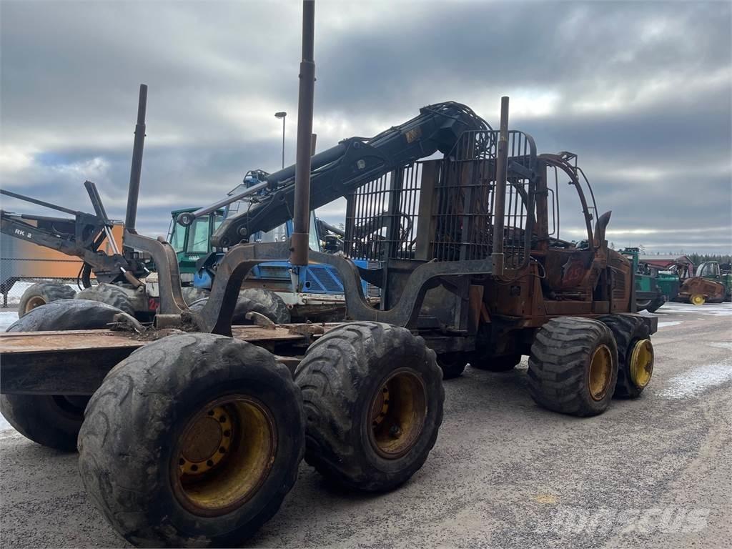 John Deere 1110E Forwarder