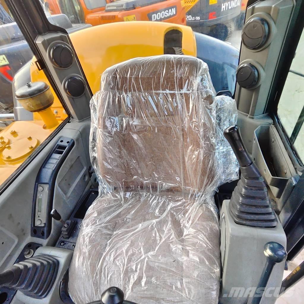 Hyundai Robex 60-7 Escavatori gommati