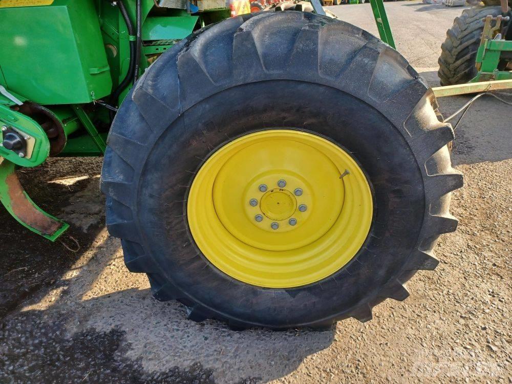 John Deere W 540 Mietitrebbiatrici