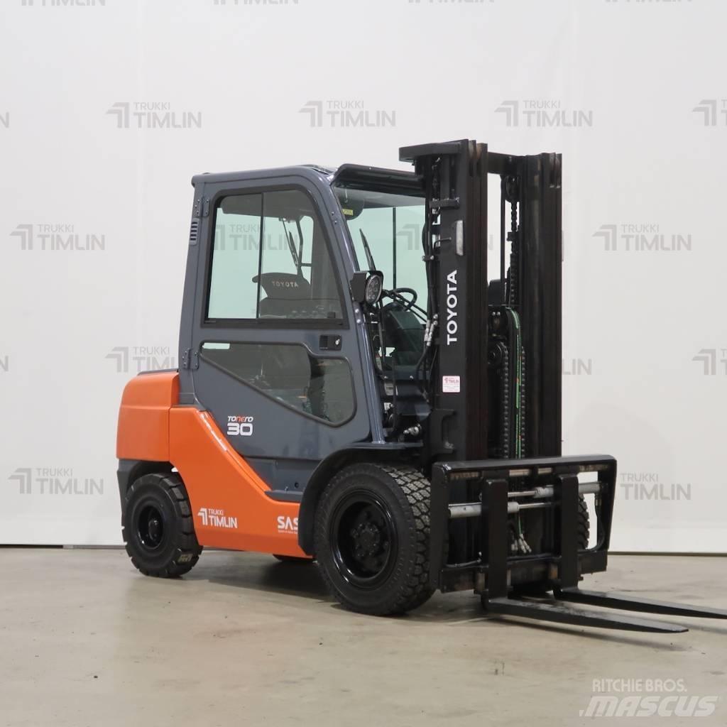 Toyota 02-8FDF30 Carrelli elevatori diesel