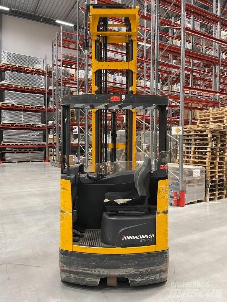 Jungheinrich ETV 216 Carrello retrattile
