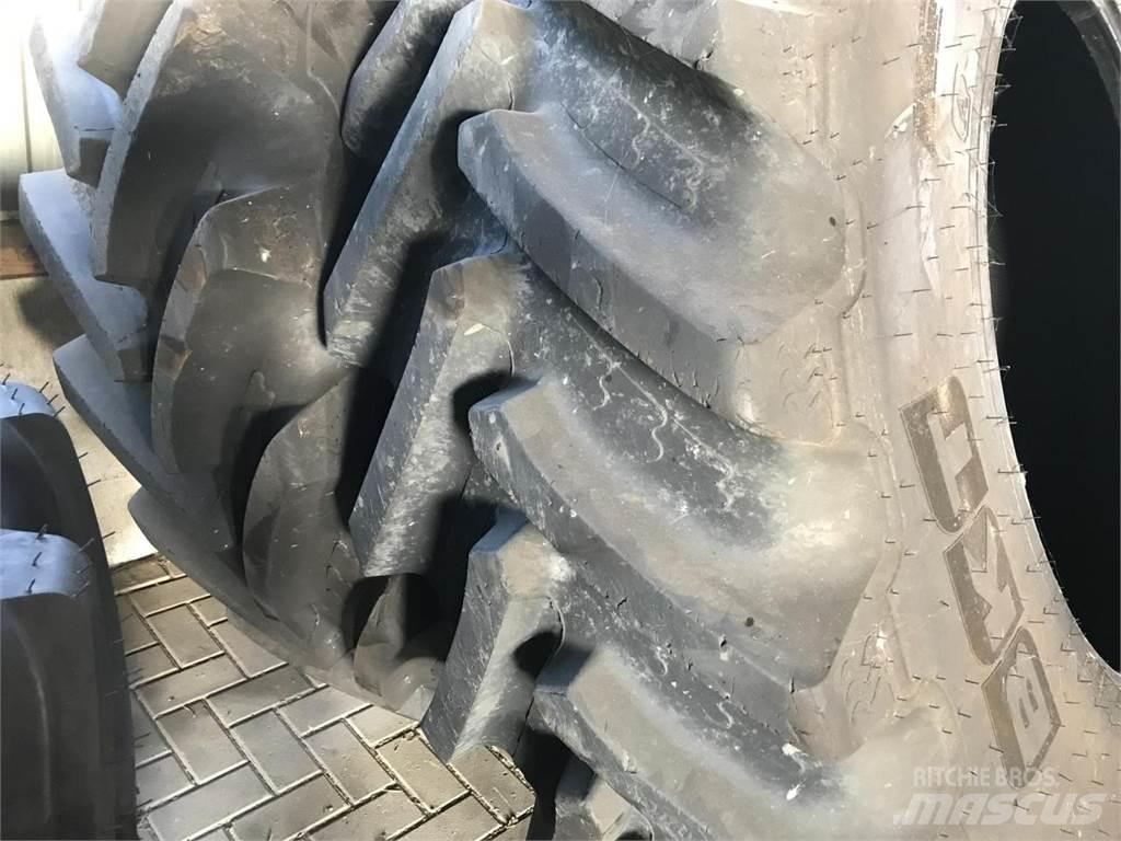 BKT 650/85R42 IF Pneumatici, ruote e cerchioni