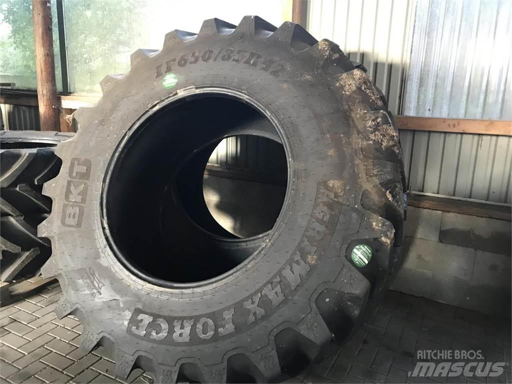 BKT 650/85R42 IF Pneumatici, ruote e cerchioni
