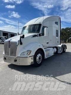 Kenworth T680 Motrici e Trattori Stradali