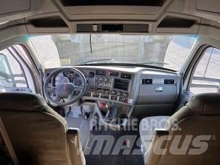 Kenworth T680 Motrici e Trattori Stradali