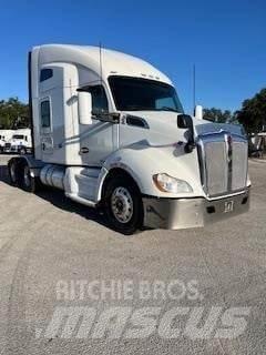 Kenworth T680 Motrici e Trattori Stradali