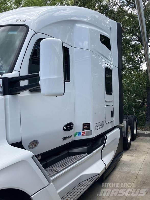 Kenworth T680 Motrici e Trattori Stradali