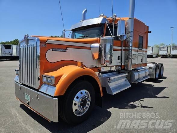 Kenworth W900 Motrici e Trattori Stradali