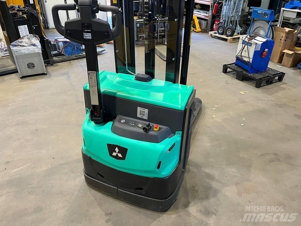 Mitsubishi SBP12N3 Transpallet uomo a terra