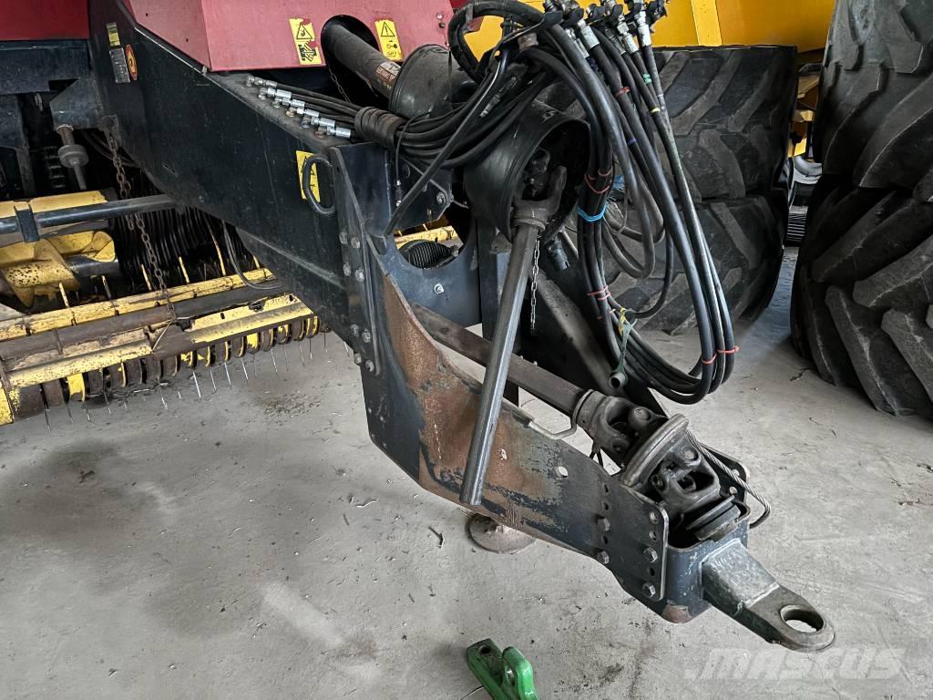 New Holland BB 940 Presse quadre