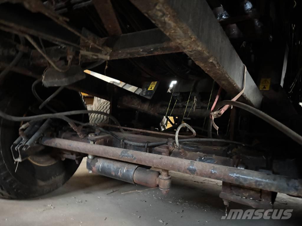 New Holland BB 940 Presse quadre