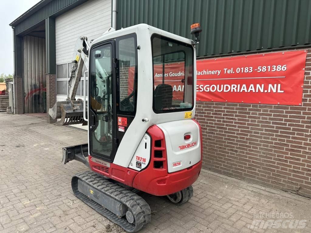 Takeuchi TB216 Miniescavatori