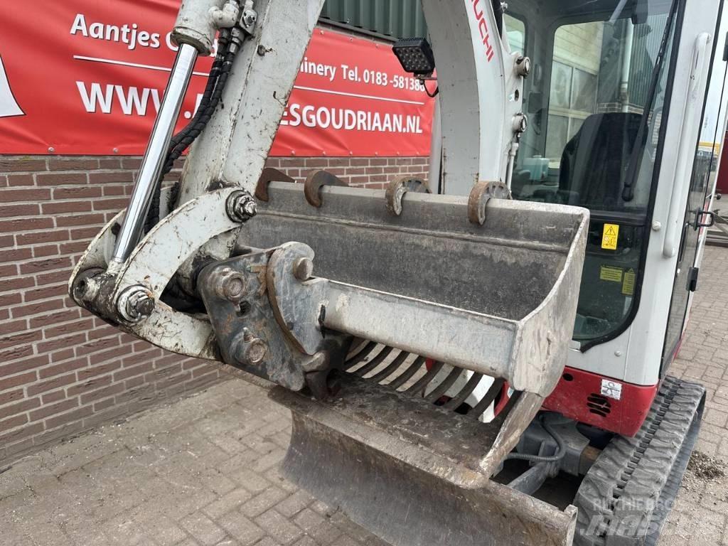 Takeuchi TB216 Miniescavatori
