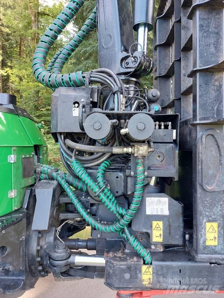 John Deere 1110G Forwarder