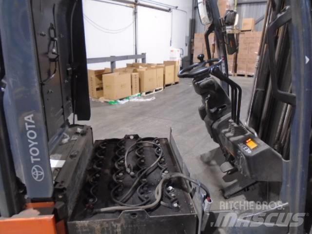 Toyota 8FBE20U Carelli stoccatori  automatici-usati