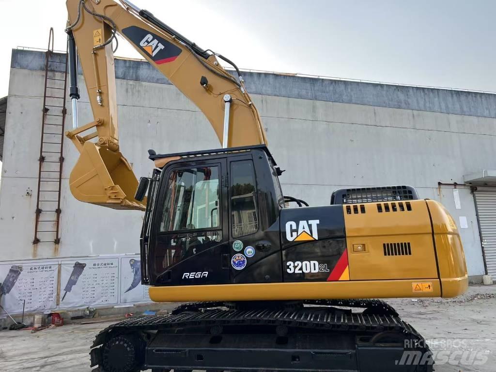 CAT 320D2 Escavatori medi 7t - 12t