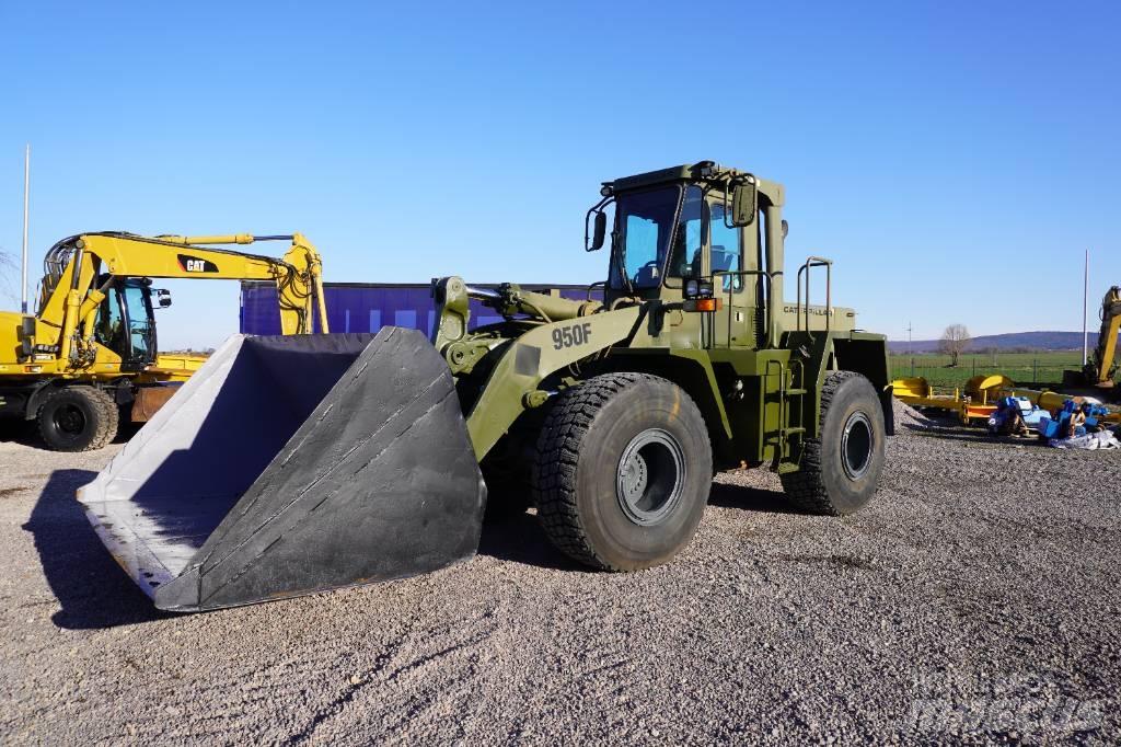 CAT 950 F Pale gommate