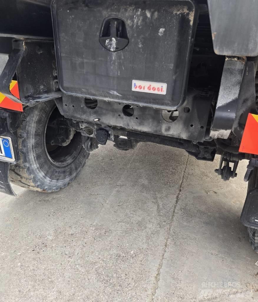 Unimog U20 Furgoni ribaltabili