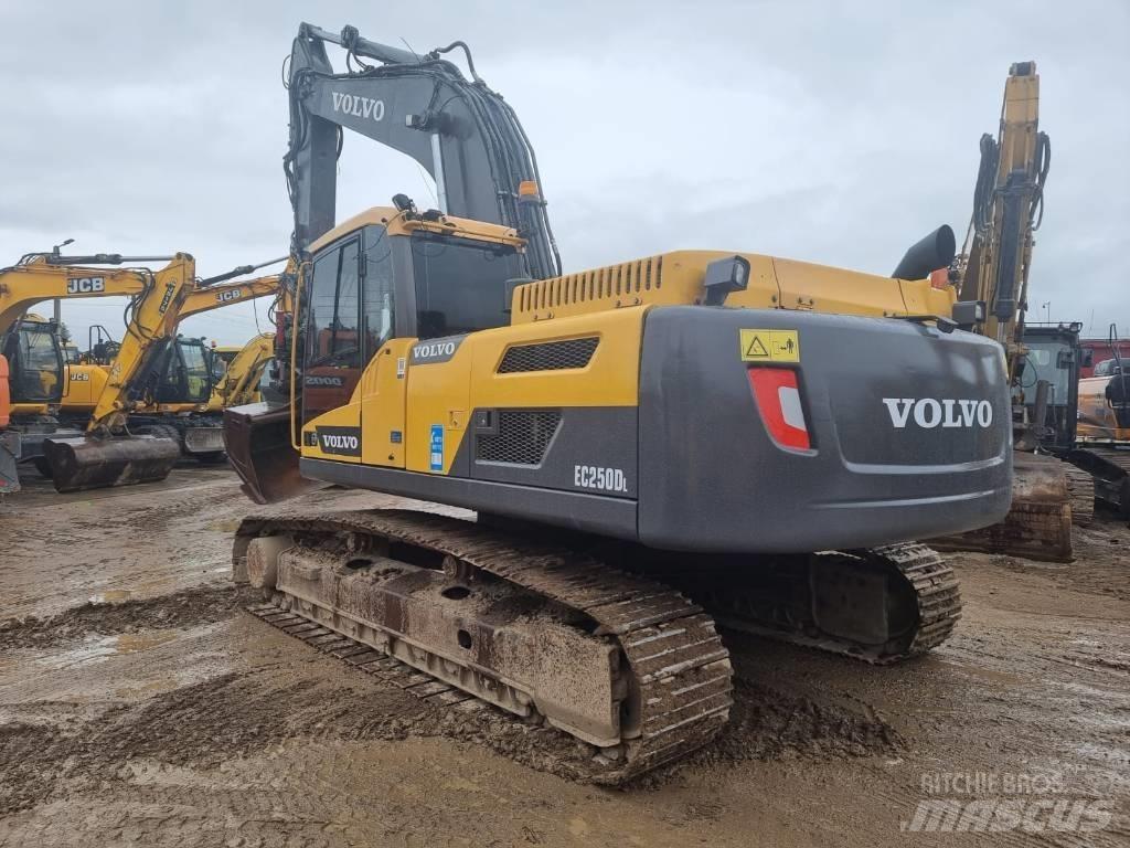 Volvo EC 250 D L Escavatori cingolati