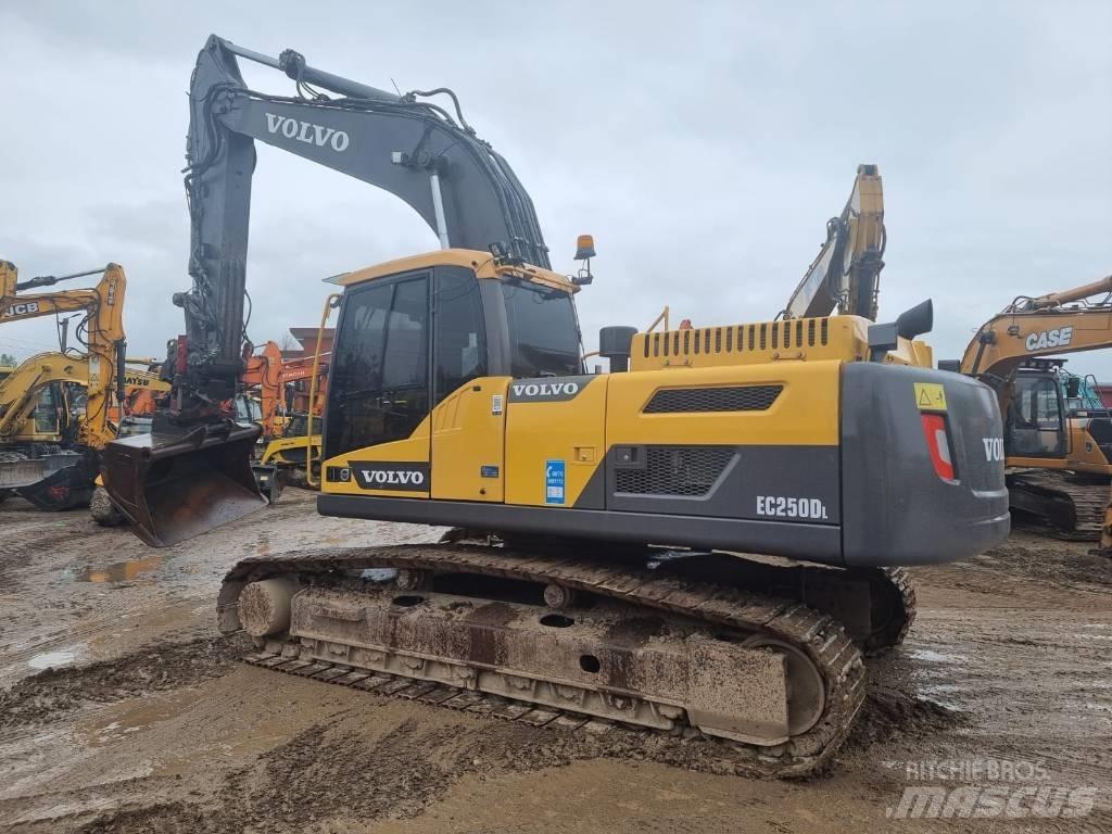 Volvo EC 250 D L Escavatori cingolati