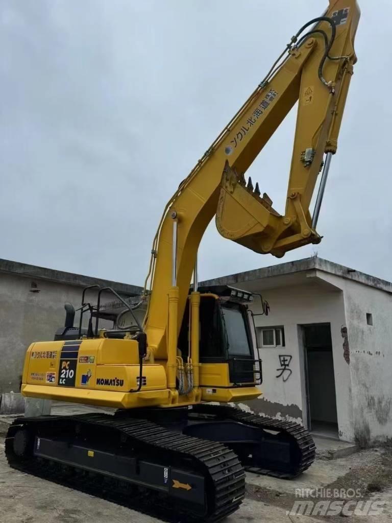 Komatsu 210LC-8 Escavatori cingolati