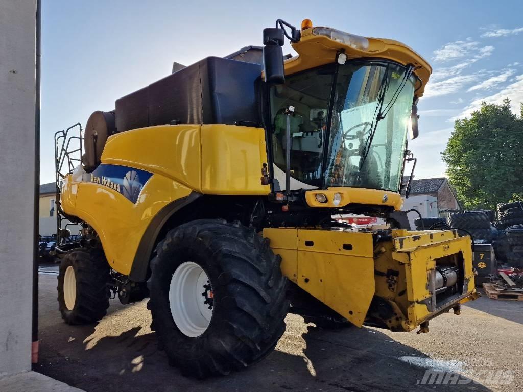 New Holland CR 9060 Mietitrebbiatrici