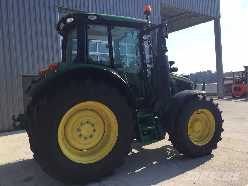 John Deere 6100M Trattori