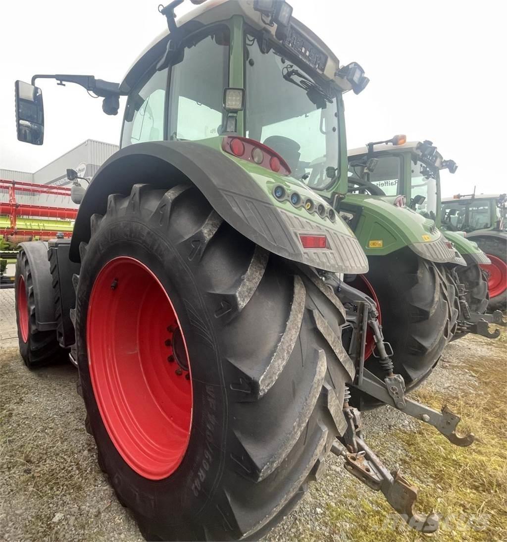 Fendt 820 Vario Trattori