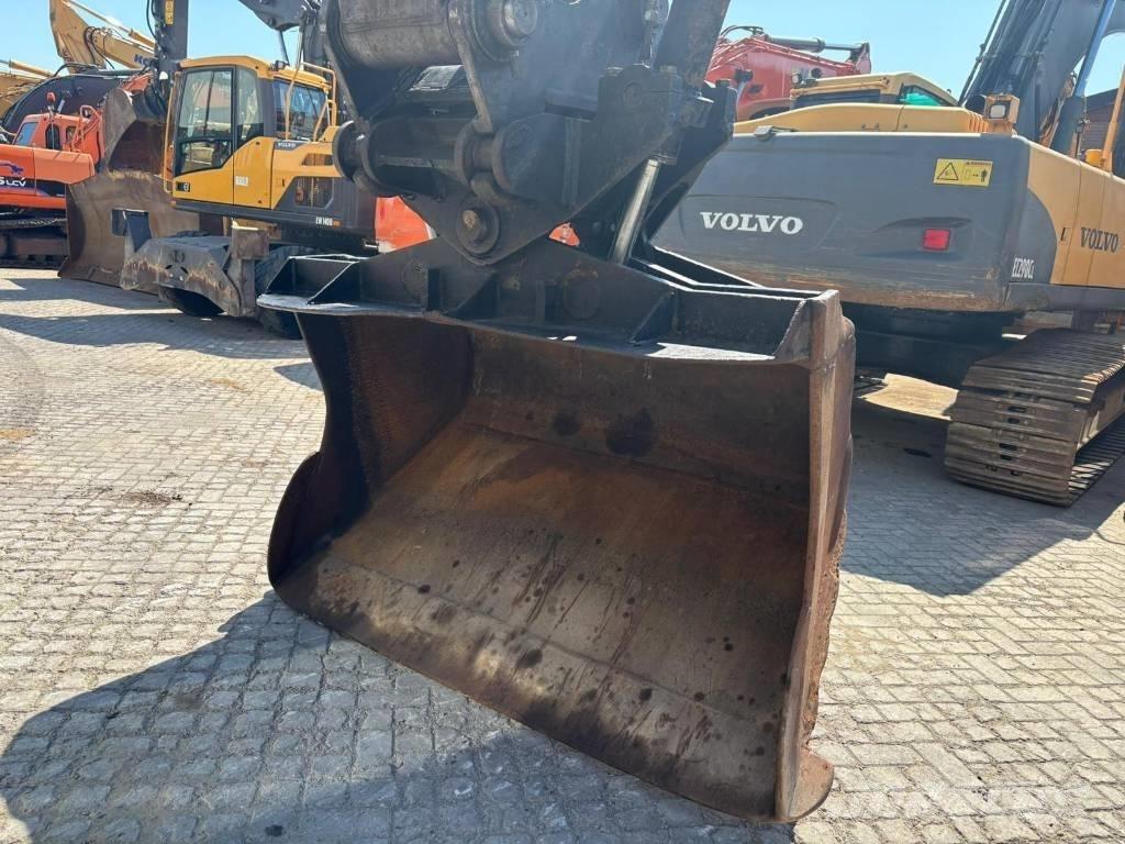 Volvo EC 240 C L Escavatori cingolati