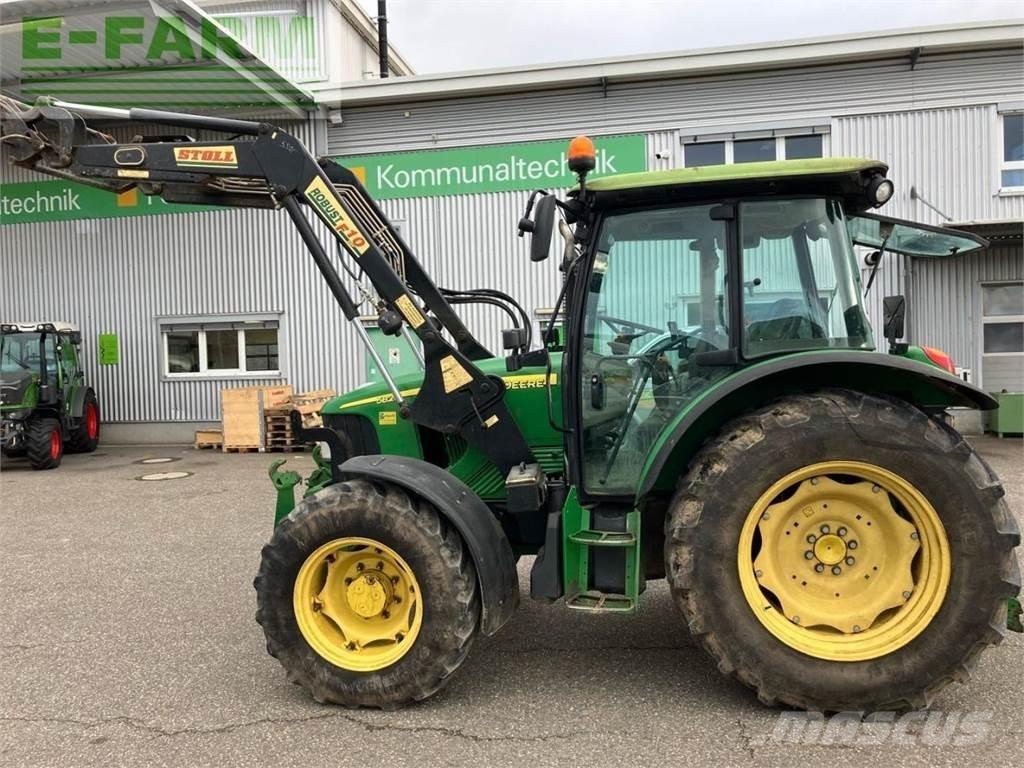 John Deere 5820 Trattori