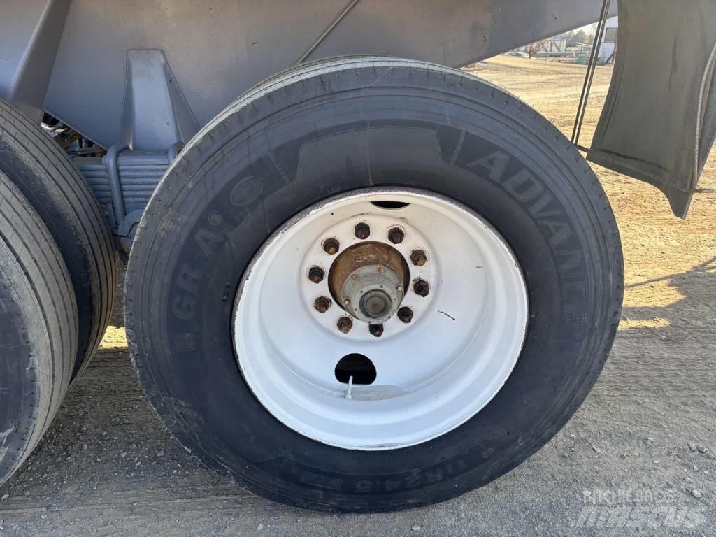  Reliance 26" Rimorchi ribaltabili