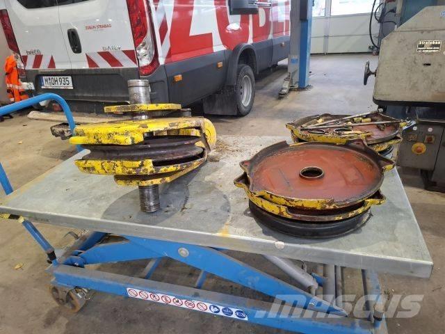 Demag 15to. Altre gru