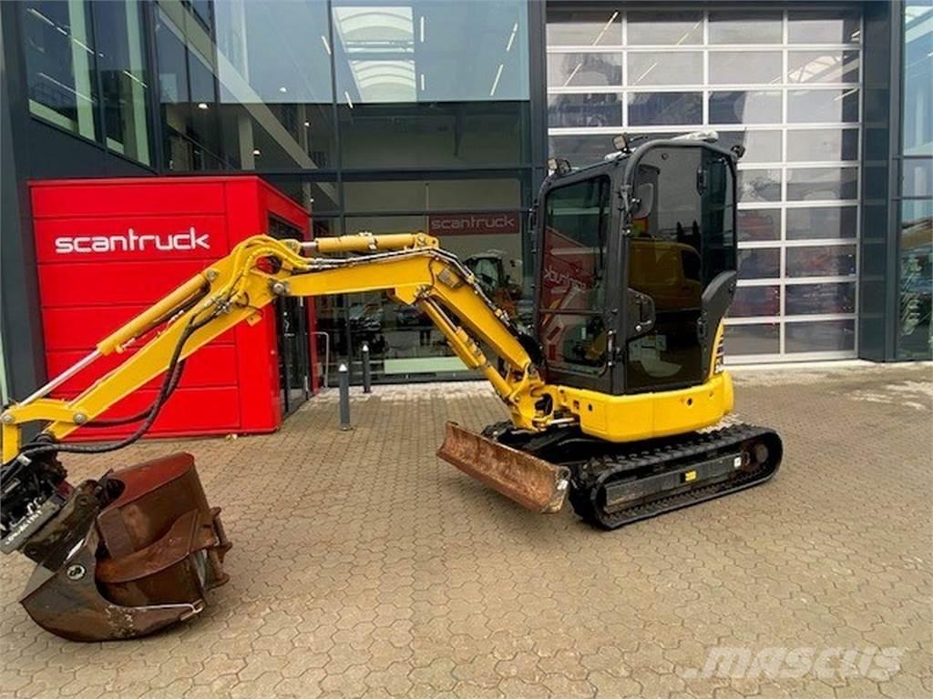 Komatsu PC24MR-5 Escavatori gommati