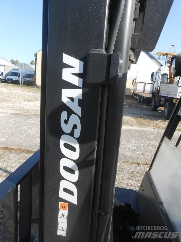 Doosan D50 SC-09 Carrelli elevatori diesel
