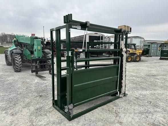  ARROWQUIP T8 Altri macchinari per bestiame