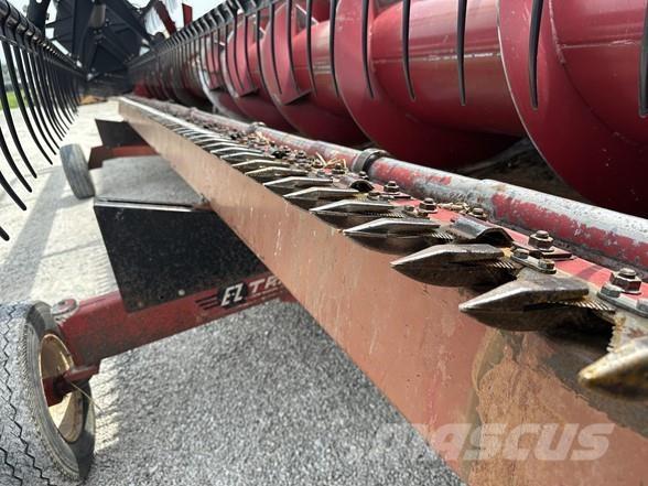 Case IH 1020 Testate per mietitrebbie