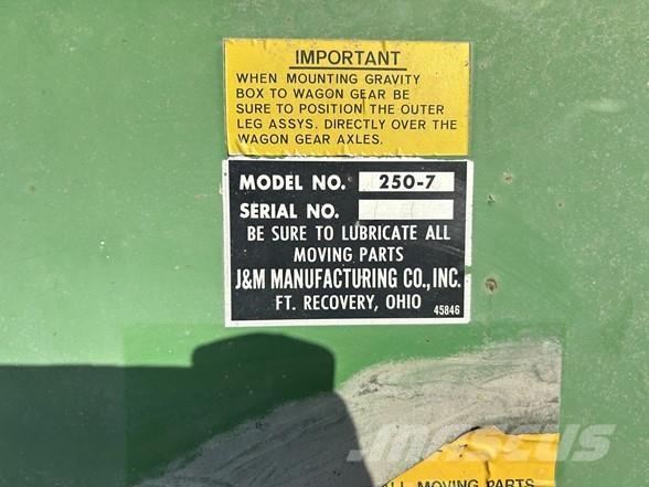 J&M 250-7 Carri per la granella