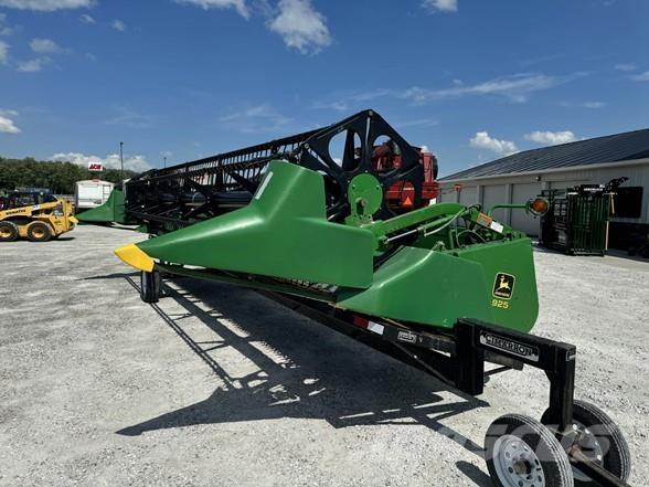 John Deere 925 Testate per mietitrebbie