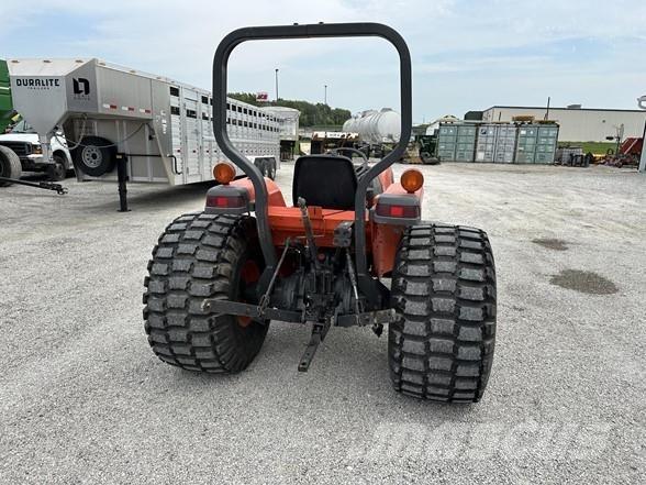 Kubota L4200 Trattori