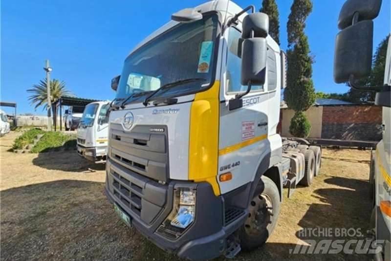 UD TRUCKS QUESTER Camion altro