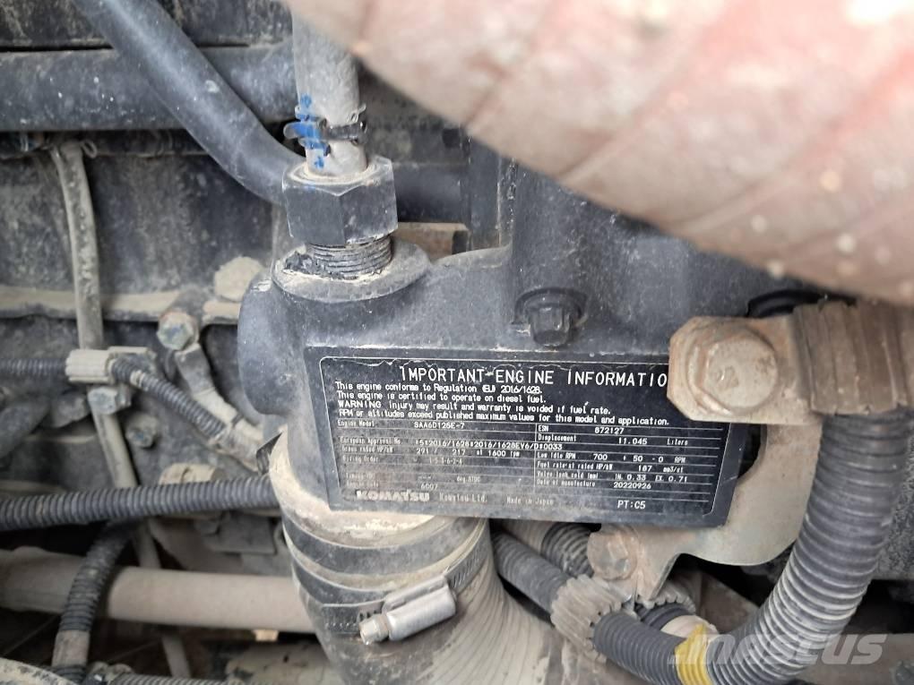 Komatsu WA475-10E0 Pale gommate