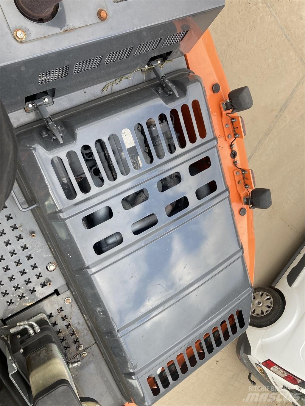 Doosan DX 170-5 W Escavatori gommati