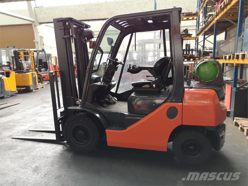 Toyota 02-8FGF25 Carrelli elevatori GPL