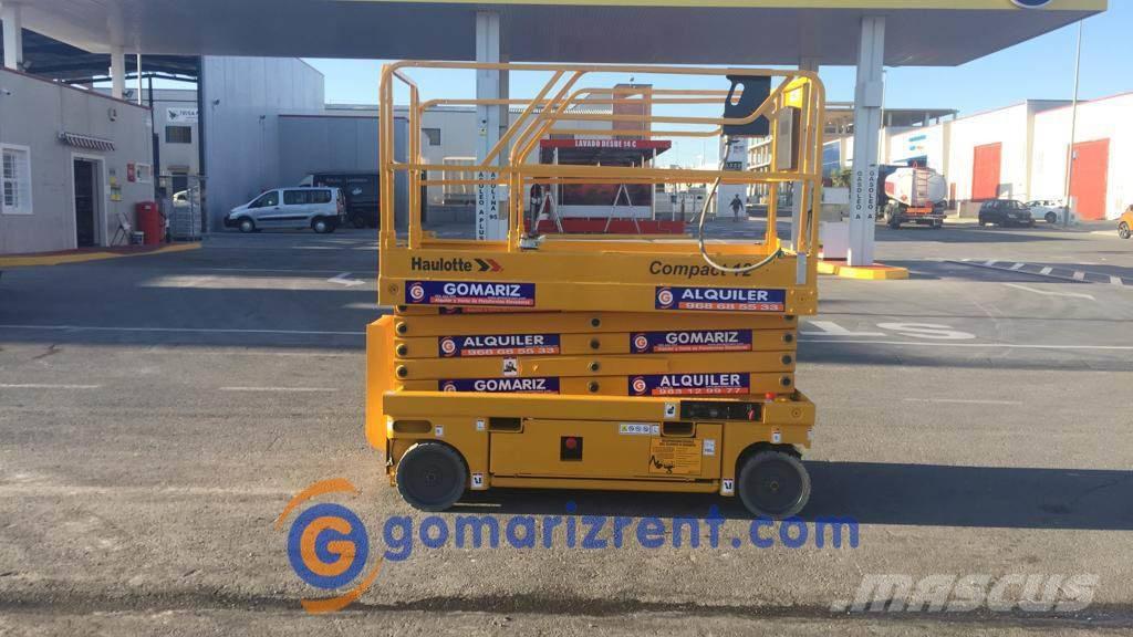 Haulotte Compact 12 Piattaforme a pantografo
