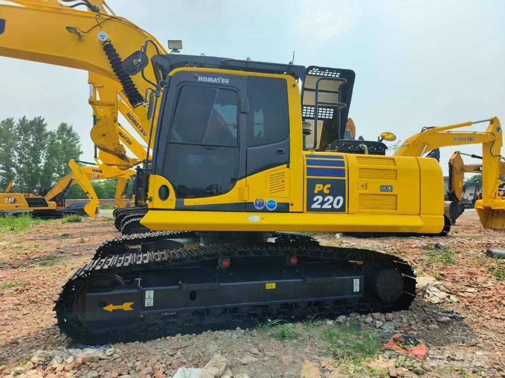 Komatsu PC 220-8 Escavatori cingolati