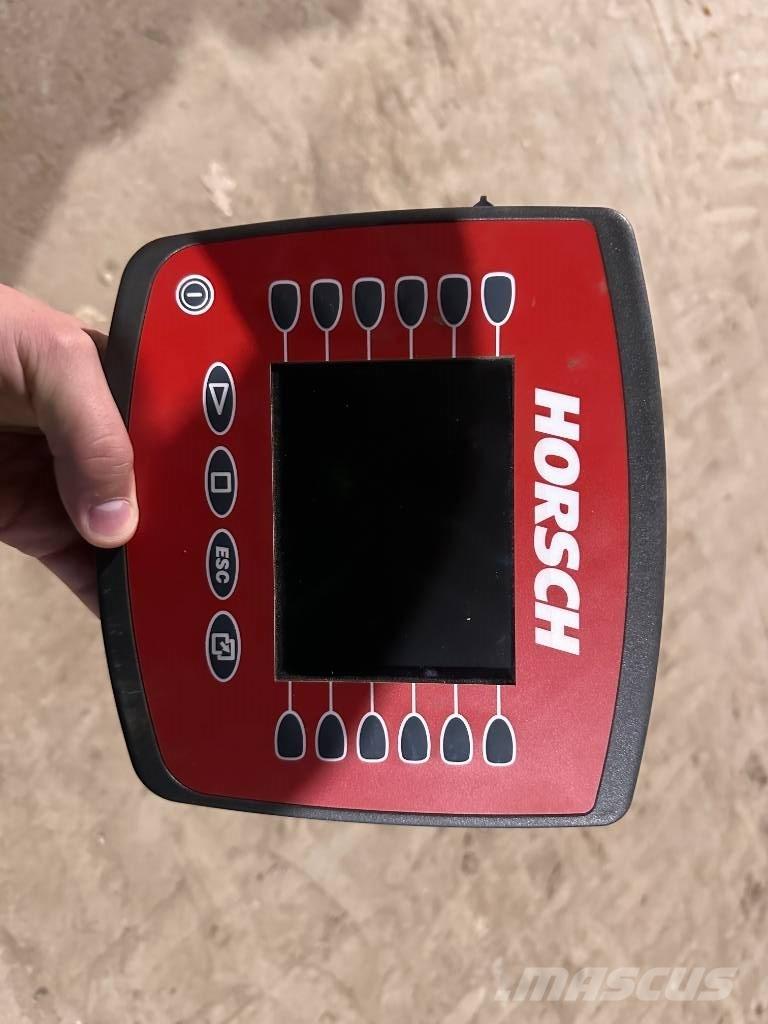 Horsch Pronto 8 DC Perforatrici