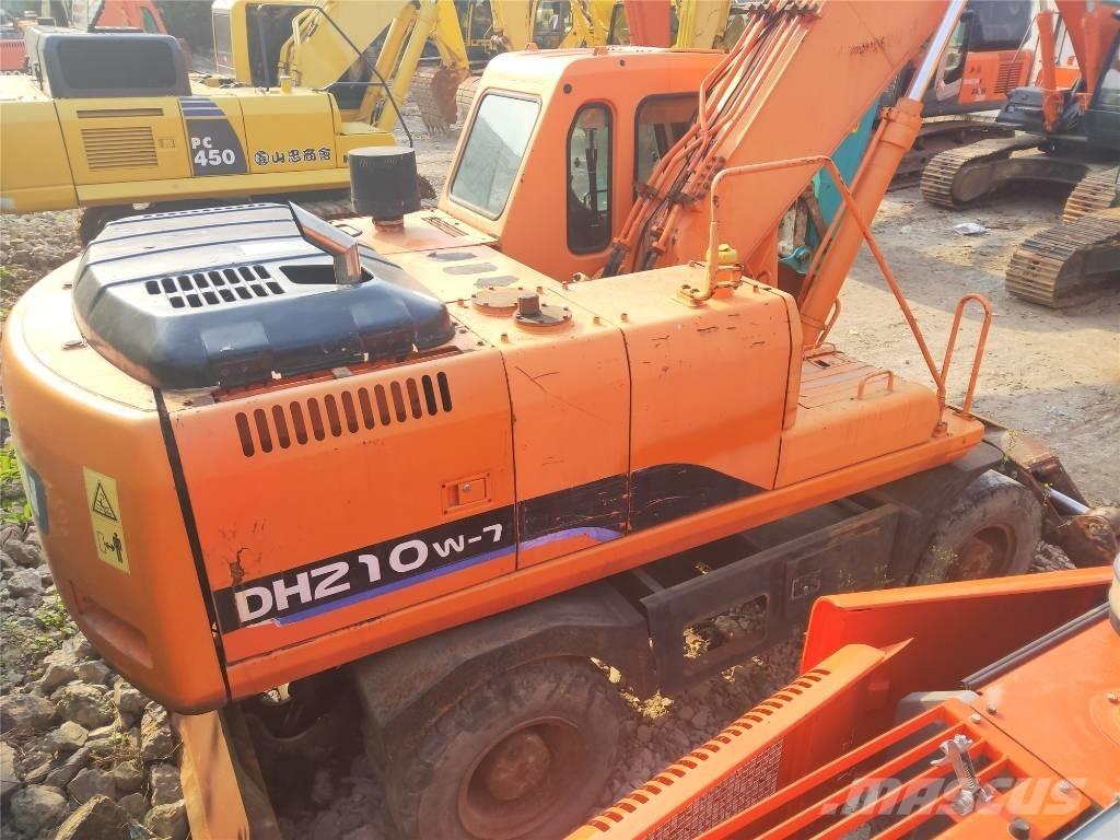 Doosan DH210W-7 Escavatori gommati