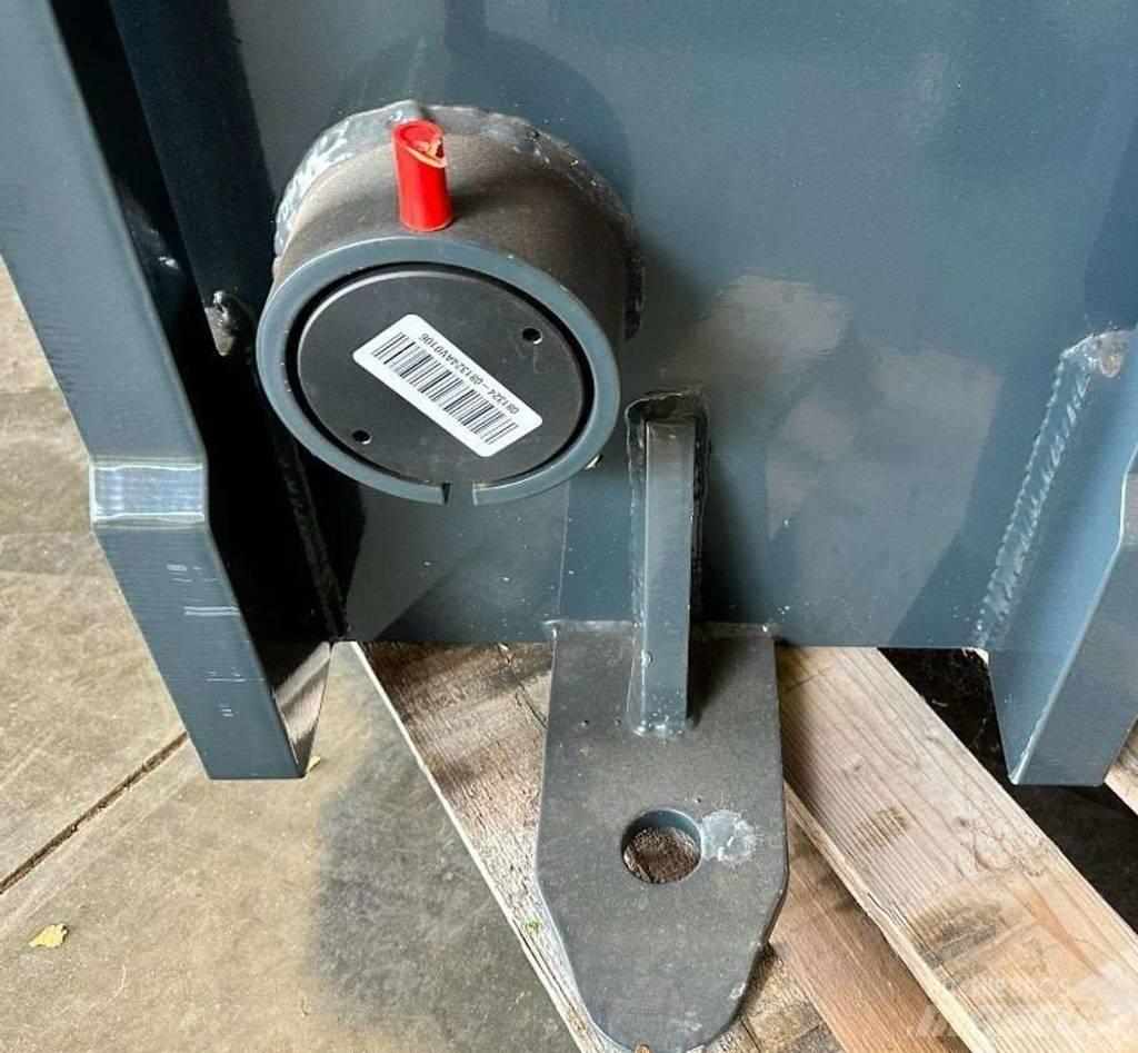 Merlo crane hook Pali