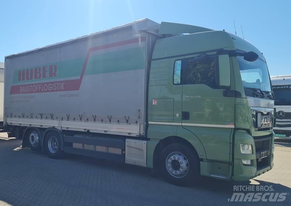 MAN 26.440 / 7.4m / LIFT Motrici centinate