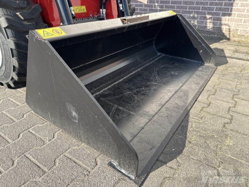 Manitou 1350R Mini Pale Gommate